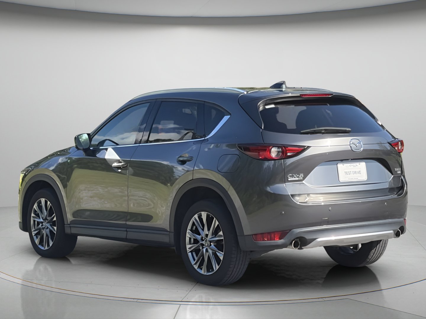 Used 2021 Machine Gray Metallic Mazda Signature image 4