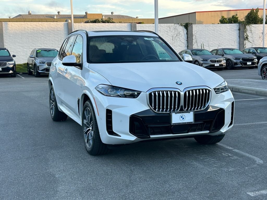 New 2026 Mineral White Metallic BMW xDrive40i image 7