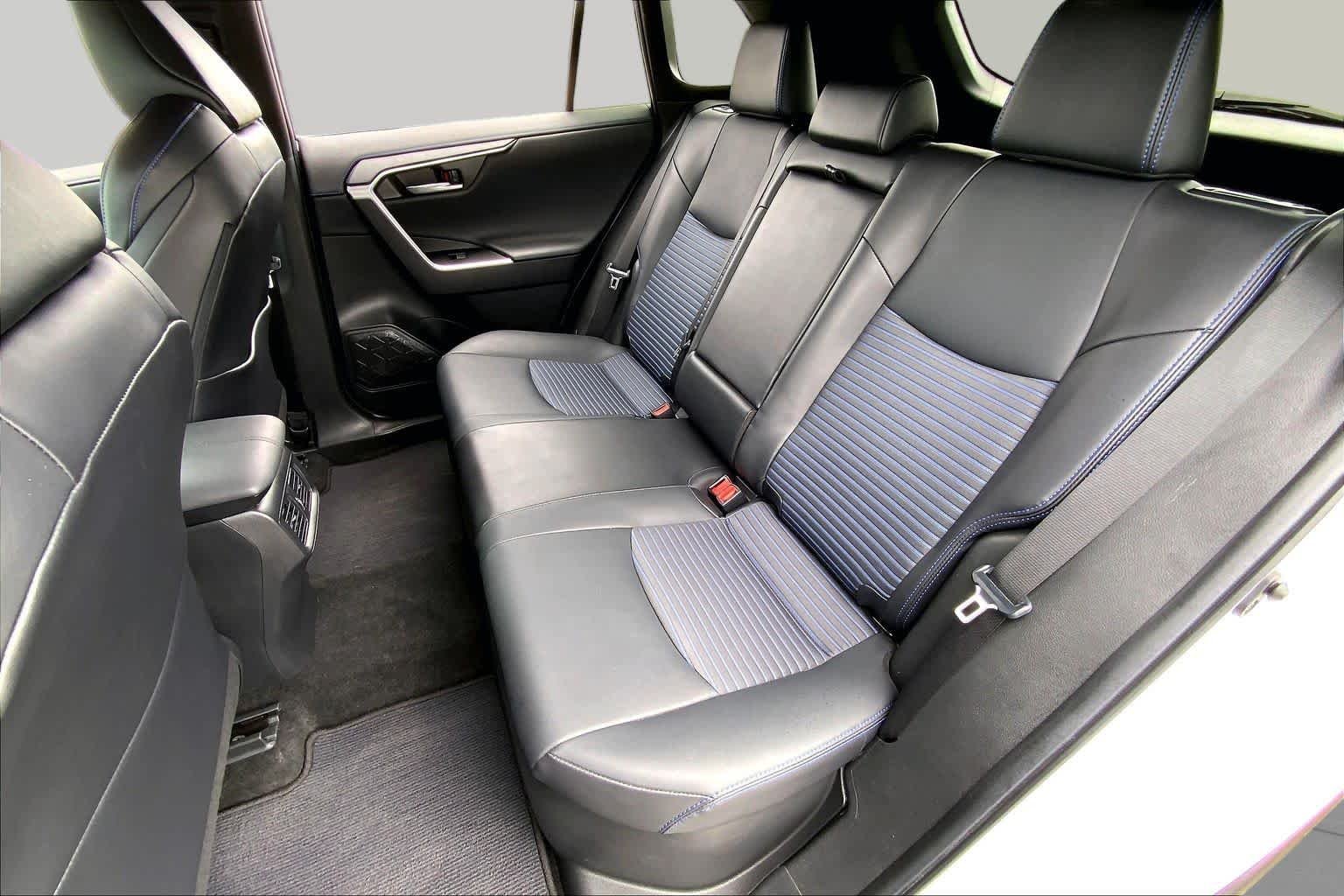 Used 2023 Wind Chill Pearl/Midnight Black Metallic Toyota Hybrid XSE image 20