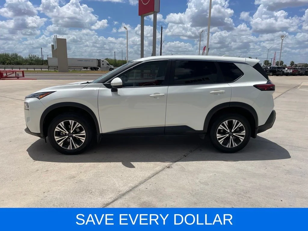 Used 2023 White Nissan SV image 4