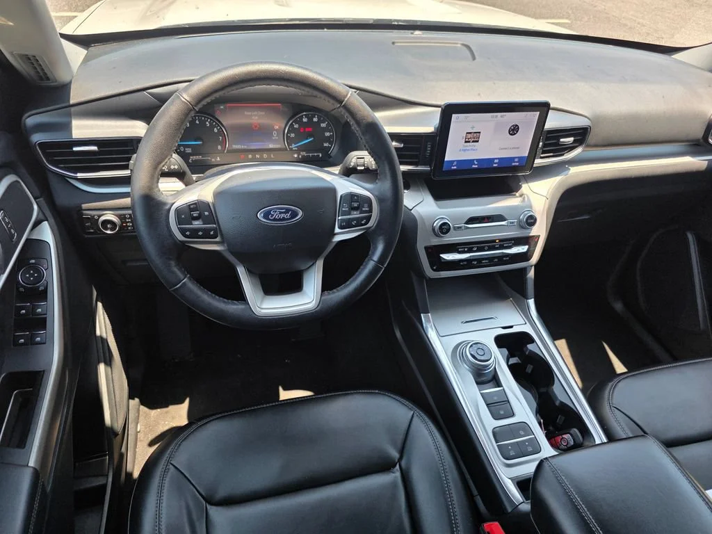 Used 2023 White Ford XLT image 26