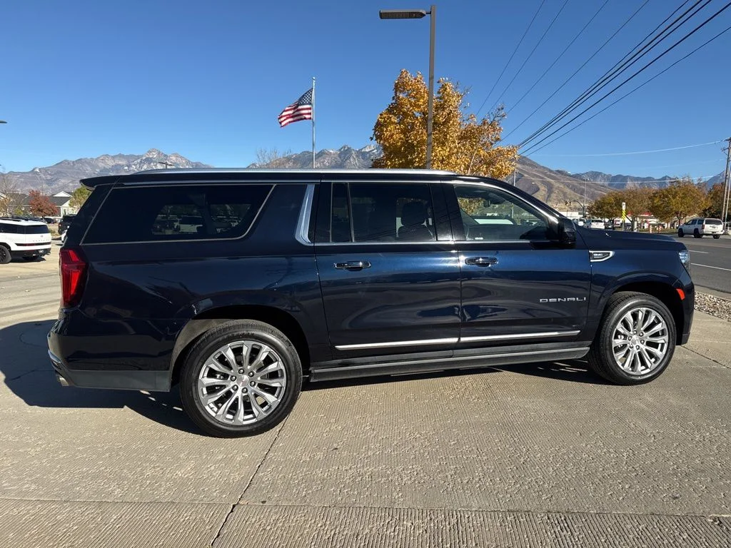 Used 2023 Blue GMC Denali image 8