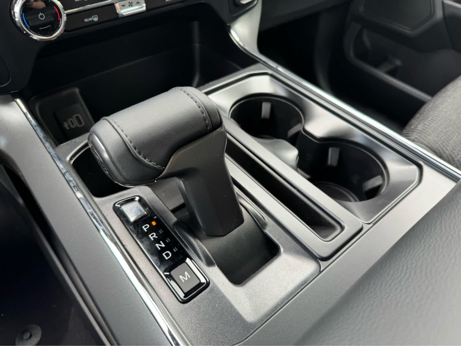 New 2026 Carbonized Gray Metallic Ford XLT image 19