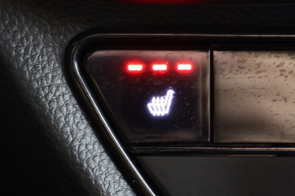 Used 2026 Platinum White Pearl Honda Sport image 16