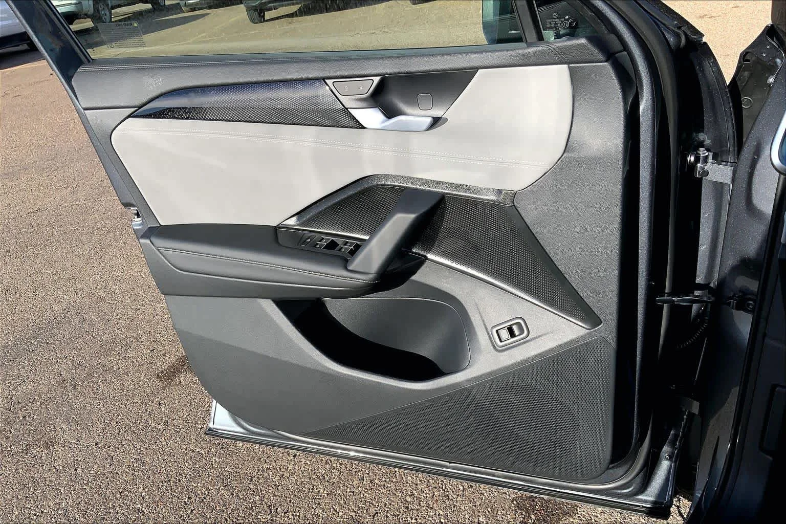 New 2026 Platinum Gray Metallic Volkswagen SE R-Line Black image 10