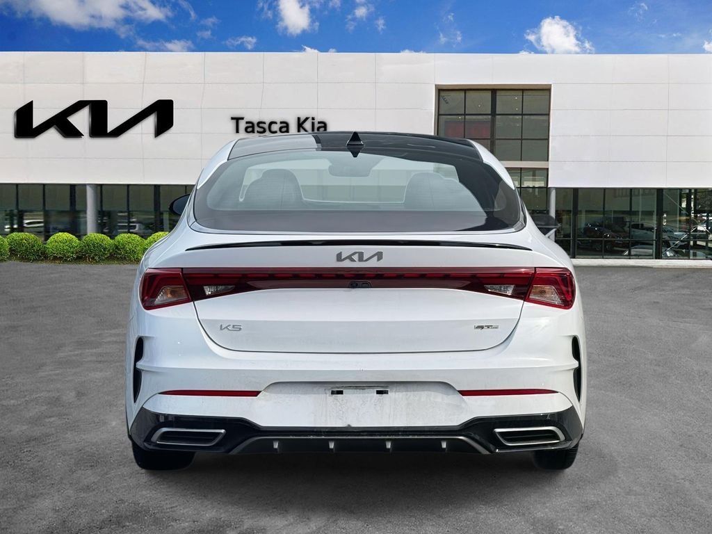 Used 2023 White Kia GT-Line image 5