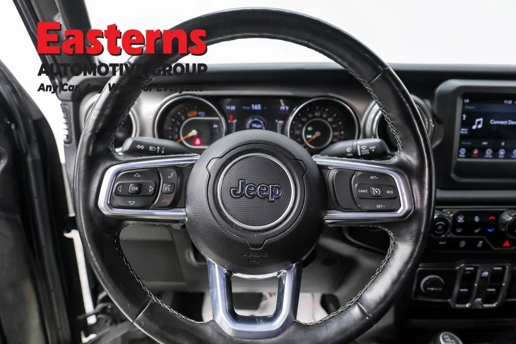 Used 2021 Black Jeep Unlimited Sahara image 10