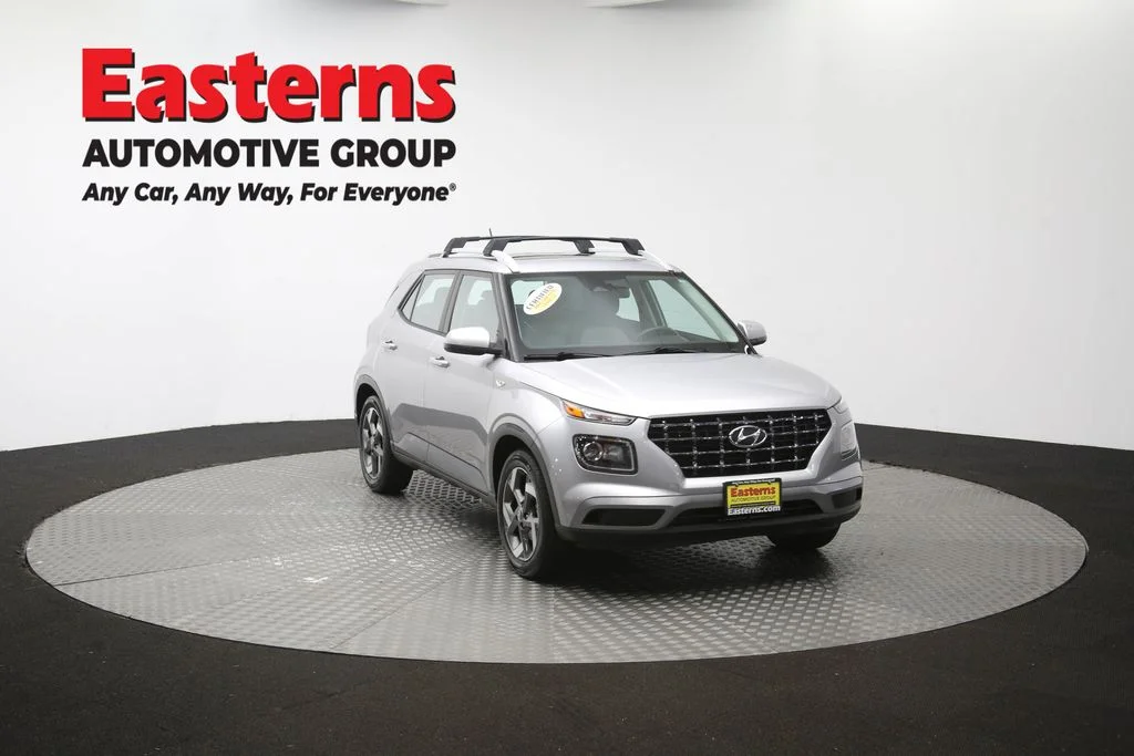 Used 2023 Silver Hyundai SEL image 53