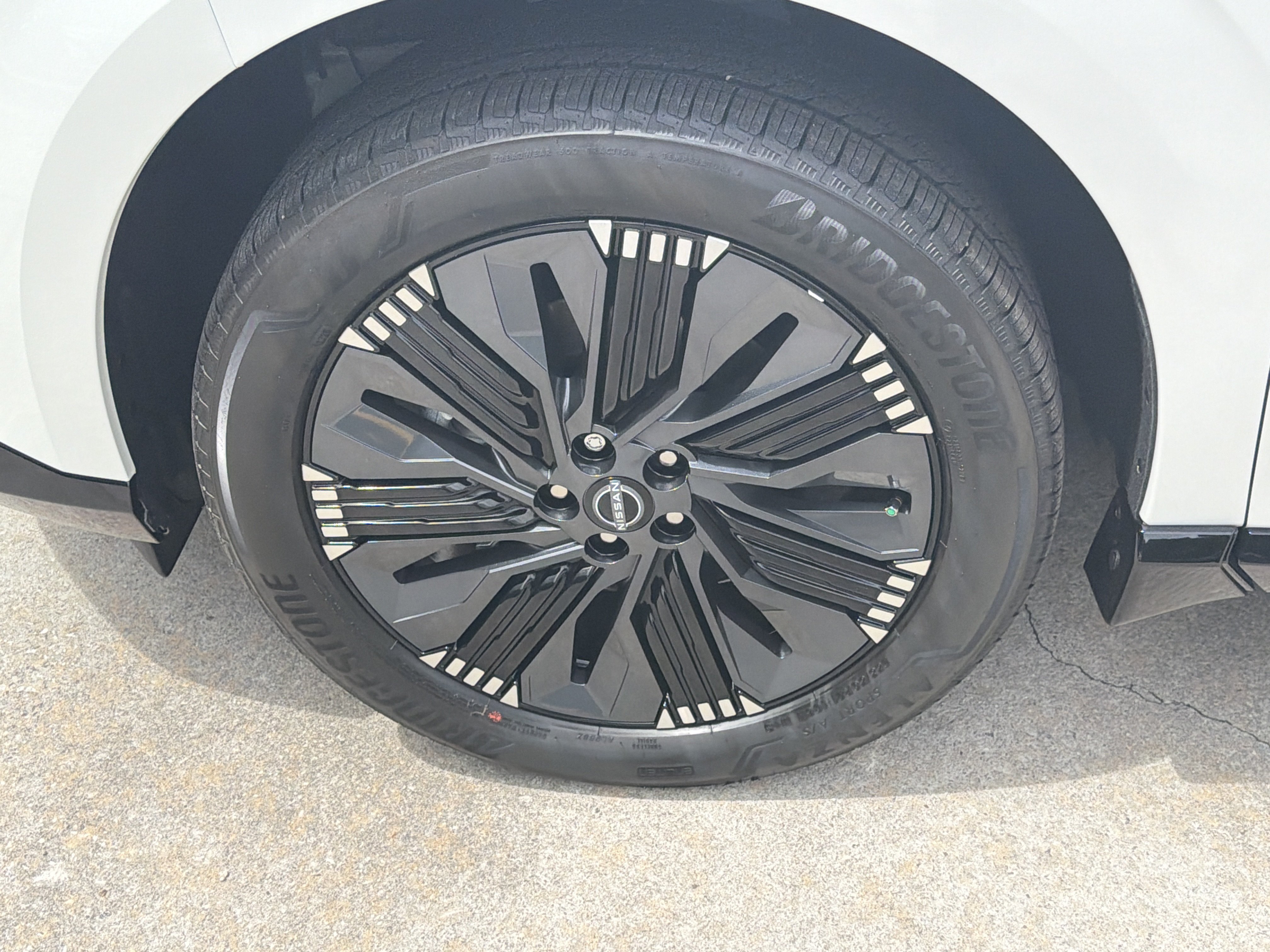 New 2026 Everest White Pearl Tricoat Nissan Platinum image 12