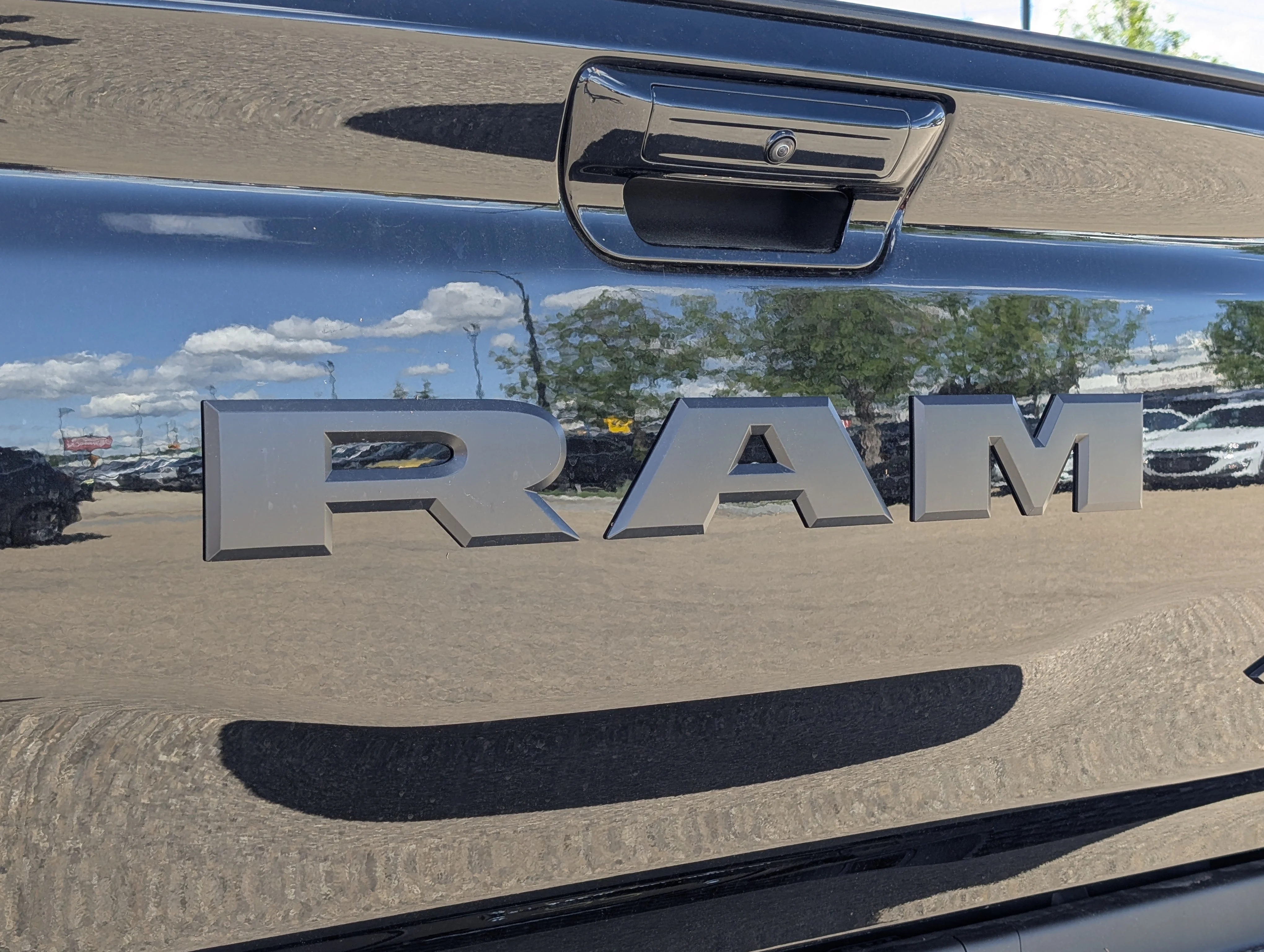 New 2026 Diamond Black Crystal Pearl Ram Rebel image 15