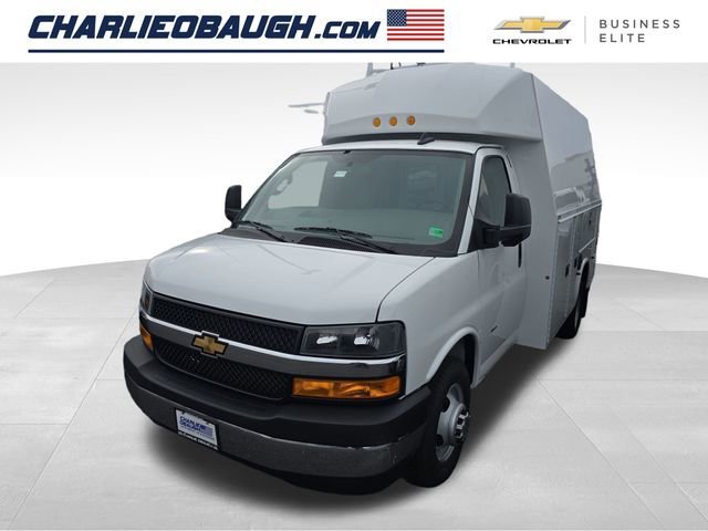 2025 Chevrolet Express 3500 139" WB's photo