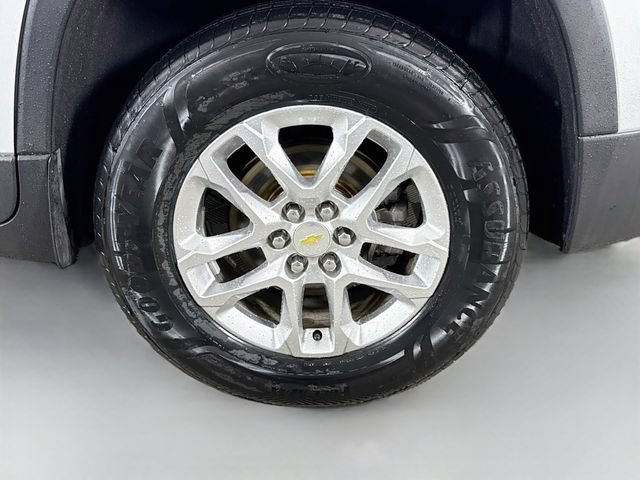 Used 2019 SILVER ICE METALLIC Chevrolet LT Cloth image 31
