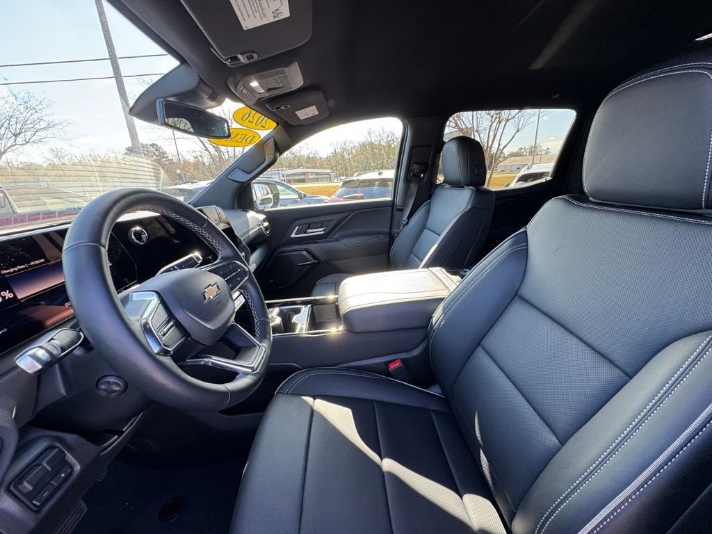 2026 Chevrolet Silverado EV LT - Photo 11