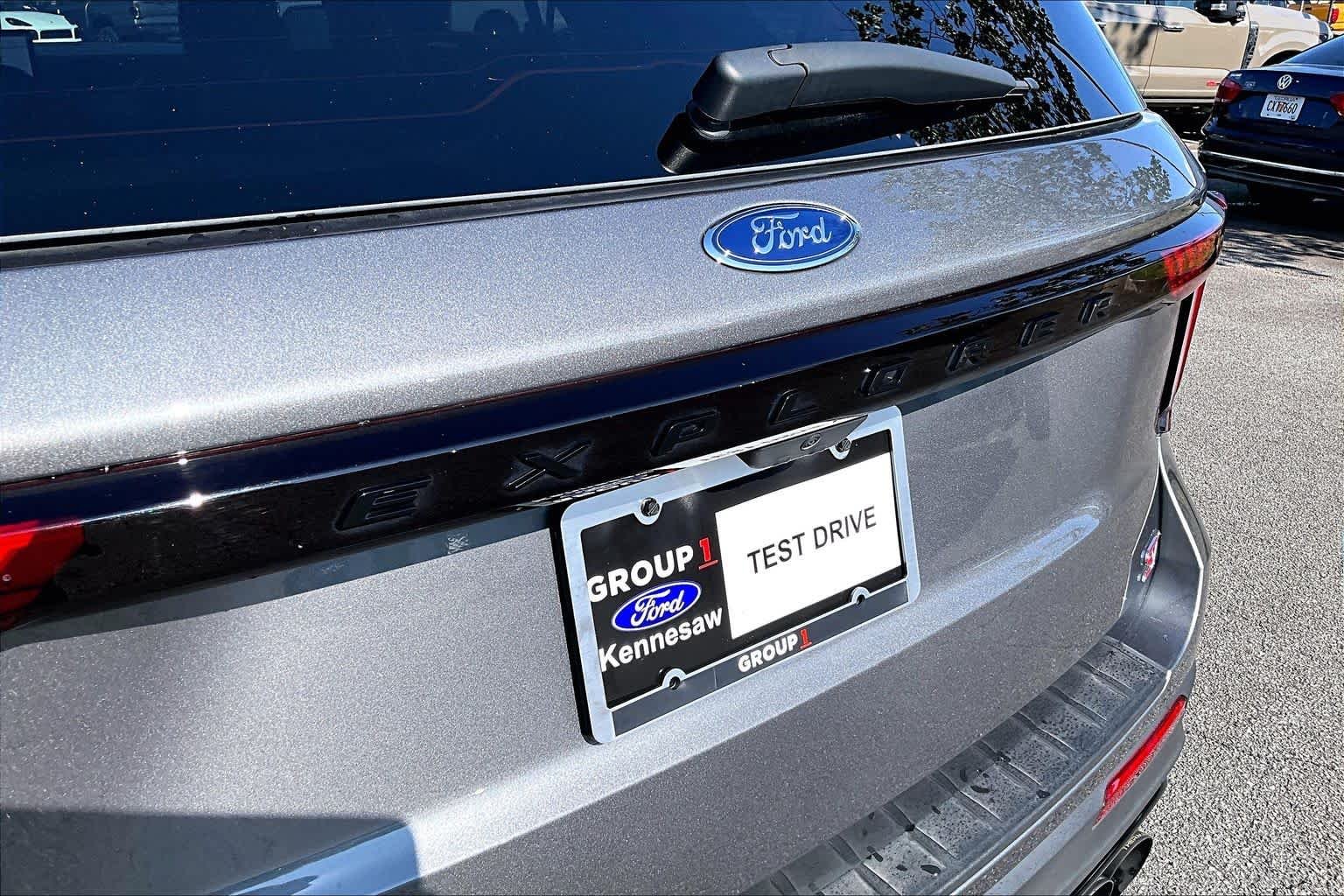Used 2025 Carbonized Gray Metallic Ford ST image 31