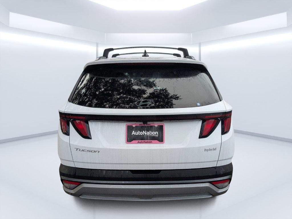 New 2026 White Hyundai SEL FWD image 4