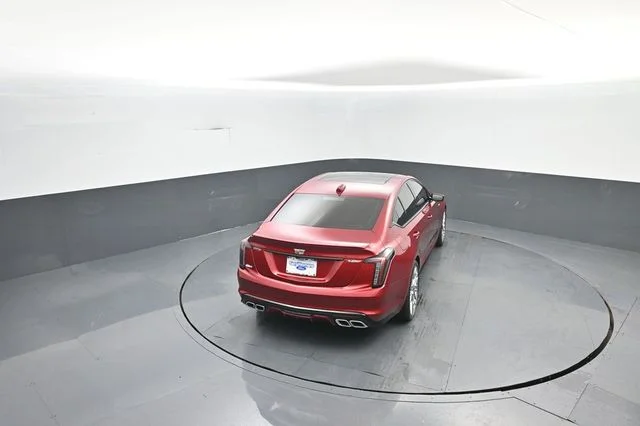 Used 2024 Red Cadillac V-Series image 31