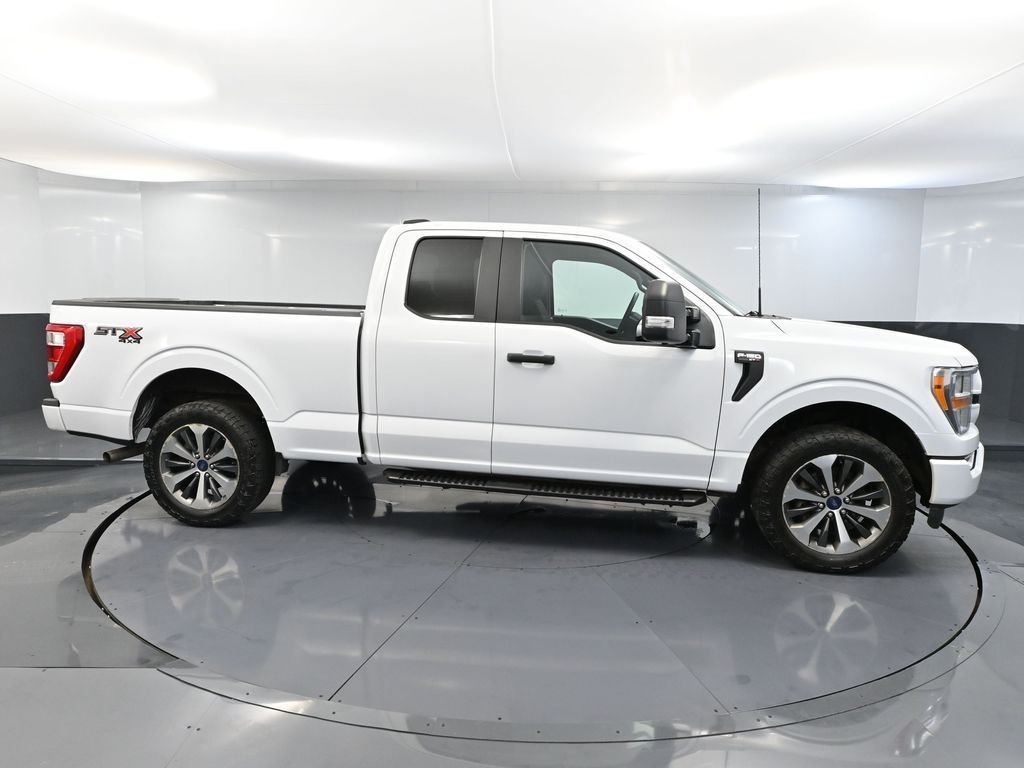 2022 Ford F-150 XL STX photo 3