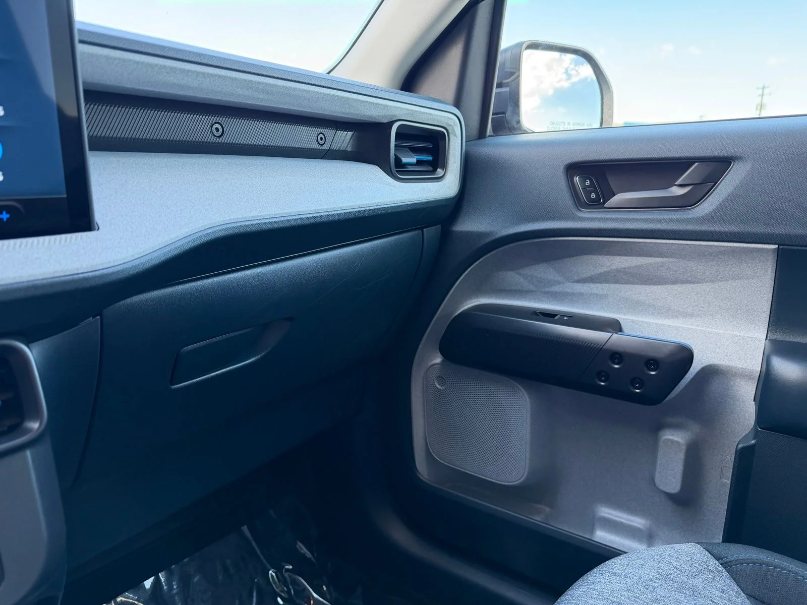 Used 2025 Gray Ford XLT image 23
