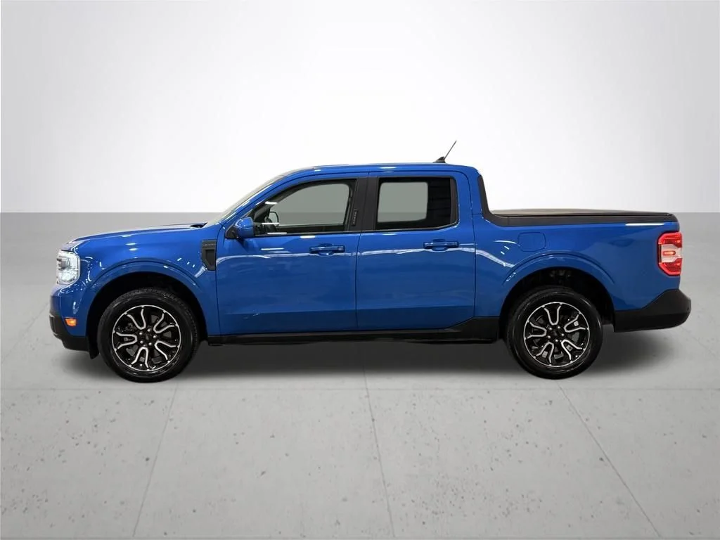 Used 2022 Blue Ford Lariat image 13