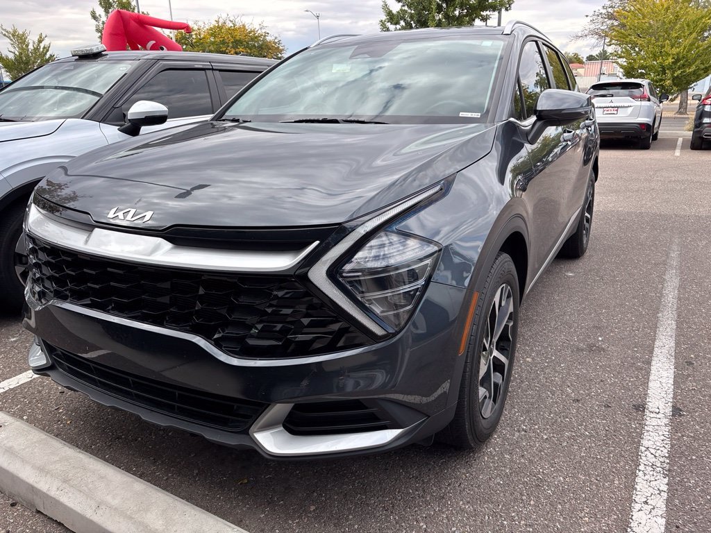 Used 2024 Gray Kia EX image 3