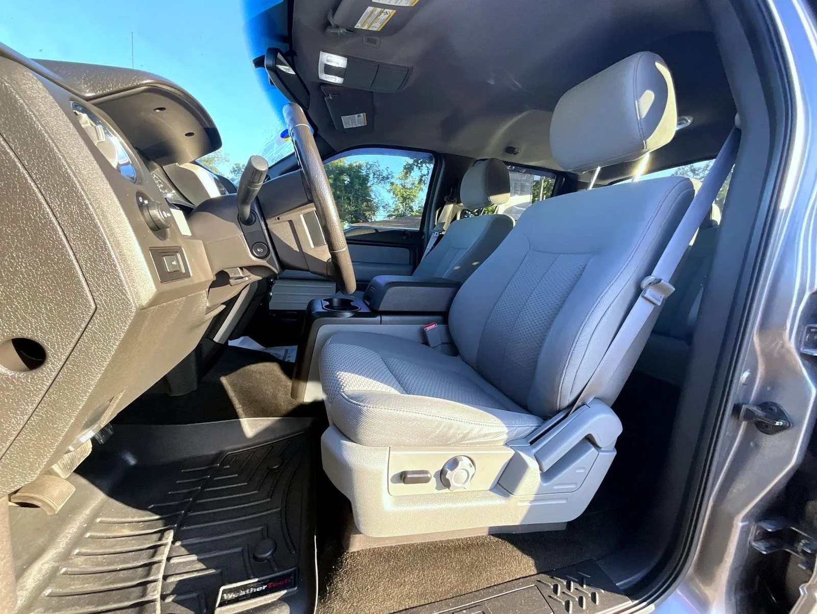 Used 2013 Gray Ford XLT image 11