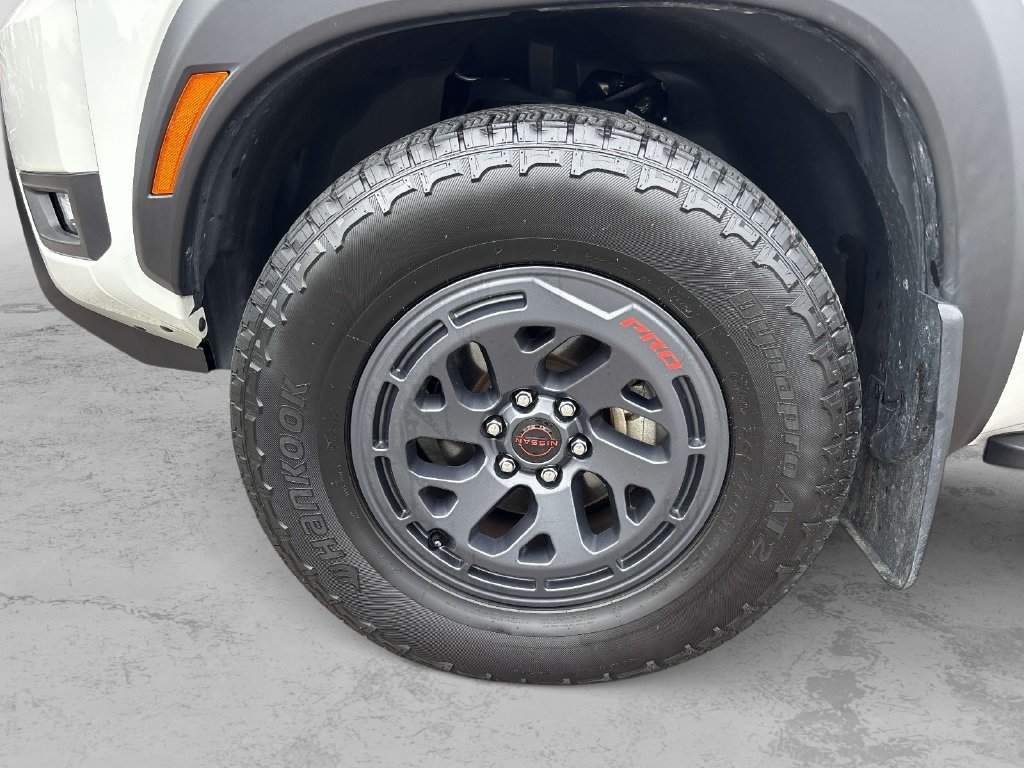 Used 2025 White Nissan PRO-4X image 9