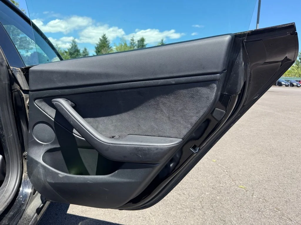 Used 2023 Solid Black Tesla Long Range image 20
