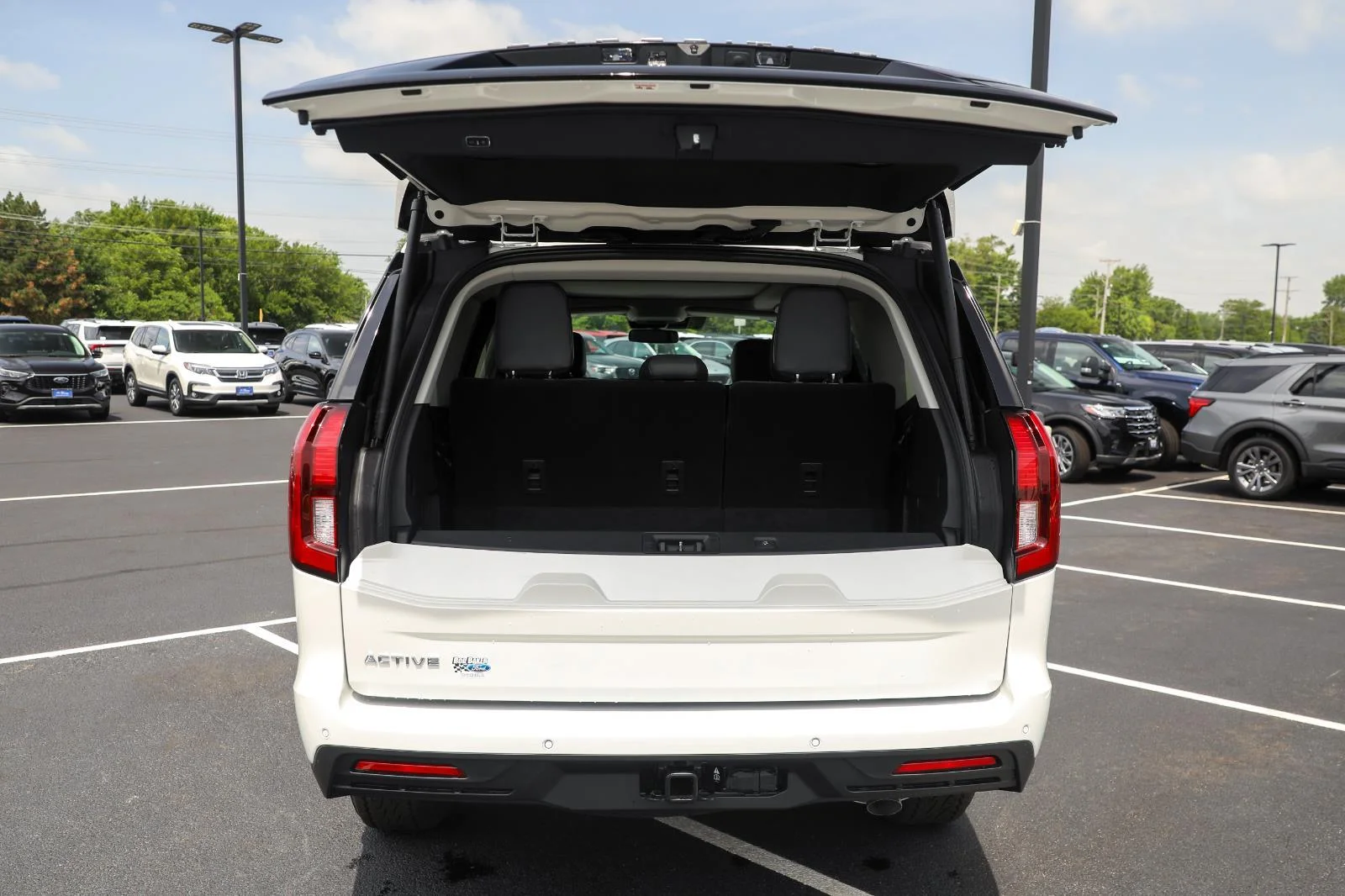 New 2026 Star White Metallic Tri-Coat Ford Active image 10