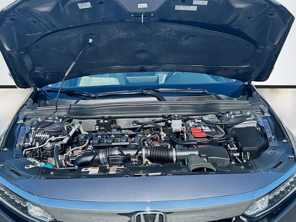 Used 2018 Modern Steel Metallic Honda EX-L image 31