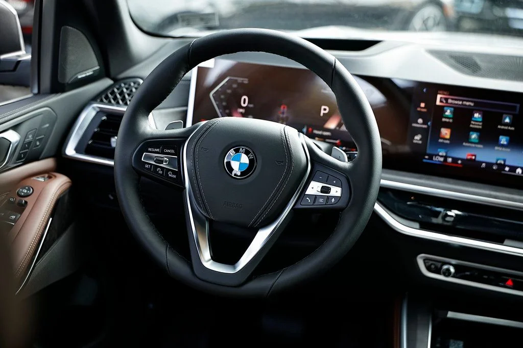 New 2026 Skyscraper Grey Metallic BMW xDrive40i image 28