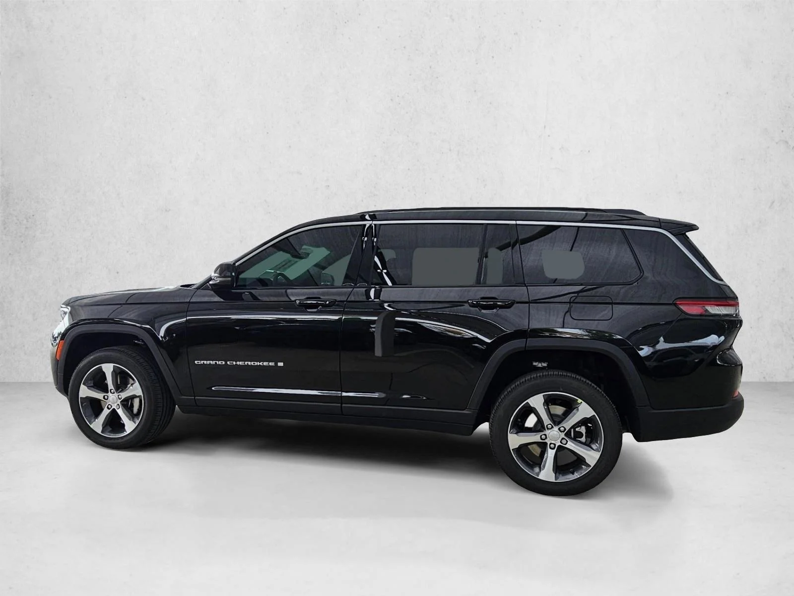 New 2026 Diamond Black Crystal Pearl-Coat Exterior Paint Jeep Limited image 5