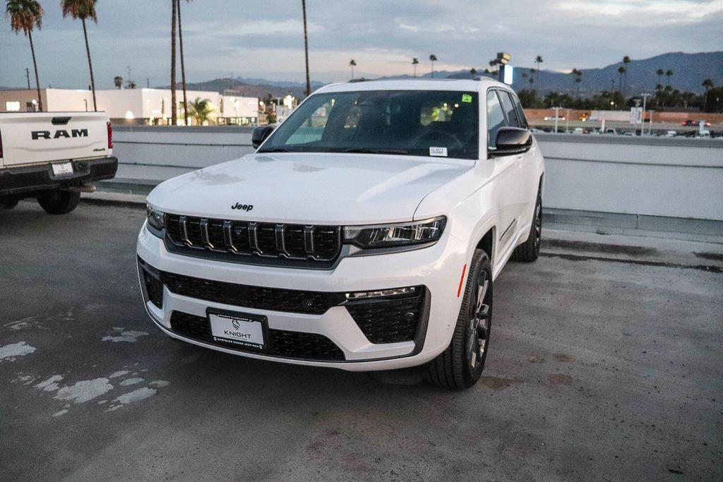 New 2026 Bright White Clearcoat Jeep Limited Reserve image 4