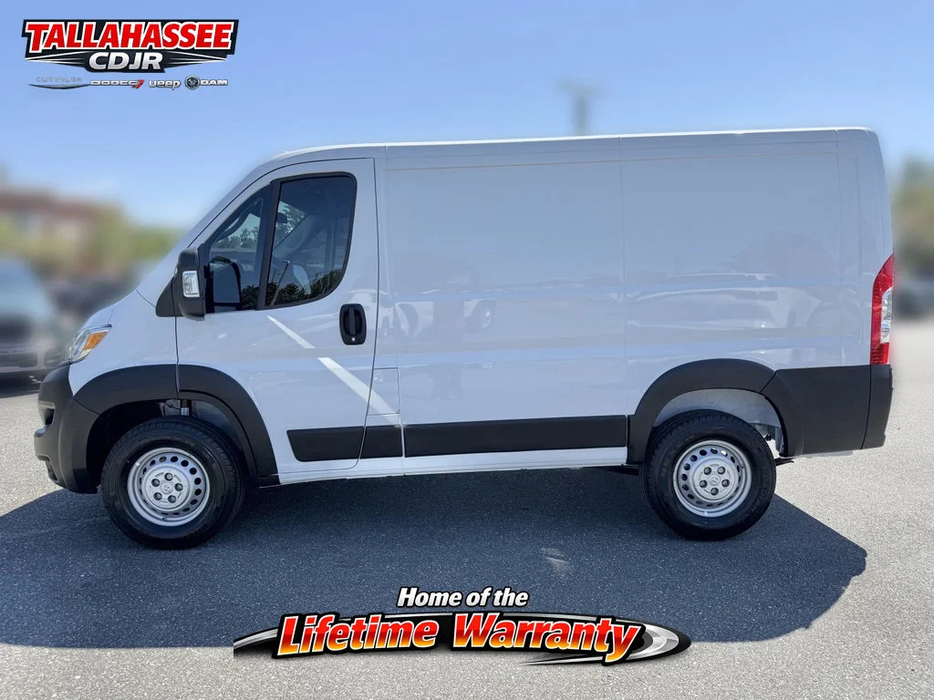 New 2026 Bright White Clear-Coat Exterior Paint RAM Low Roof image 11