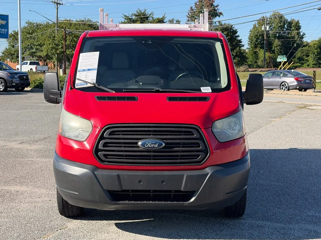 Used 2015 Red Ford Base image 38