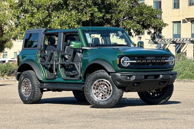 2025 Ford Bronco Outer Banks®