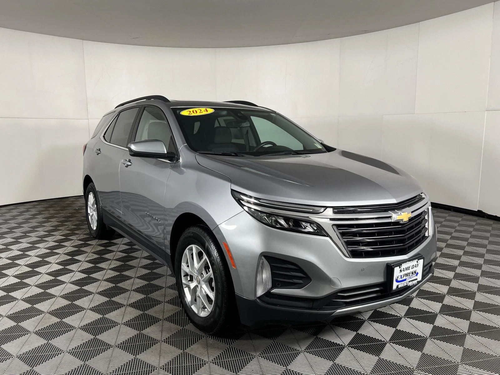 Used 2024 Sterling Gray Metallic Chevrolet LT image 28