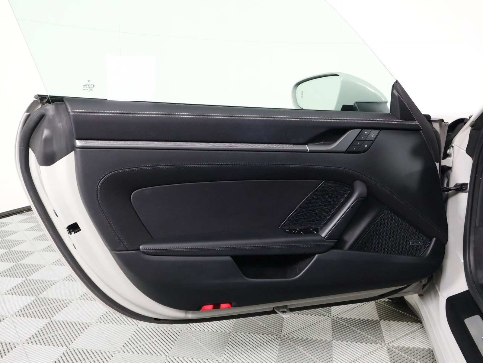 Certified Used 2024 Chlk/Chalk Porsche Carrera image 20