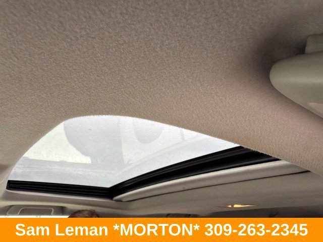 Used 2011 Gray Toyota SR5 image 6