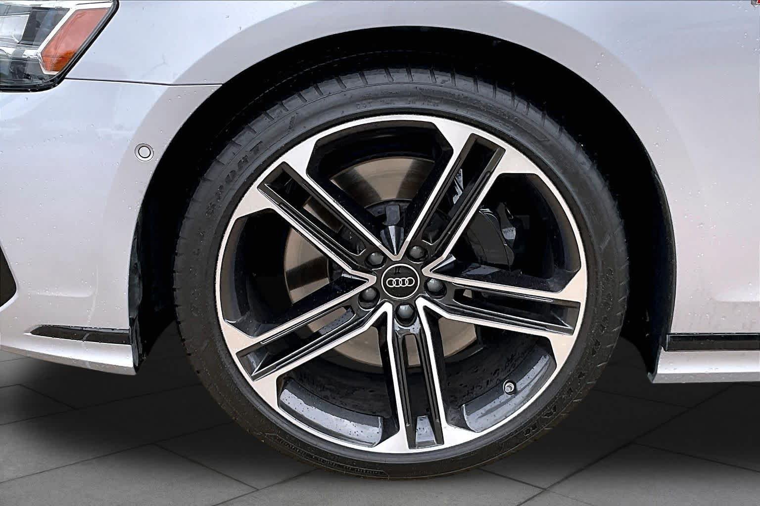 Used 2025 Florett Silver Metallic Audi  image 11
