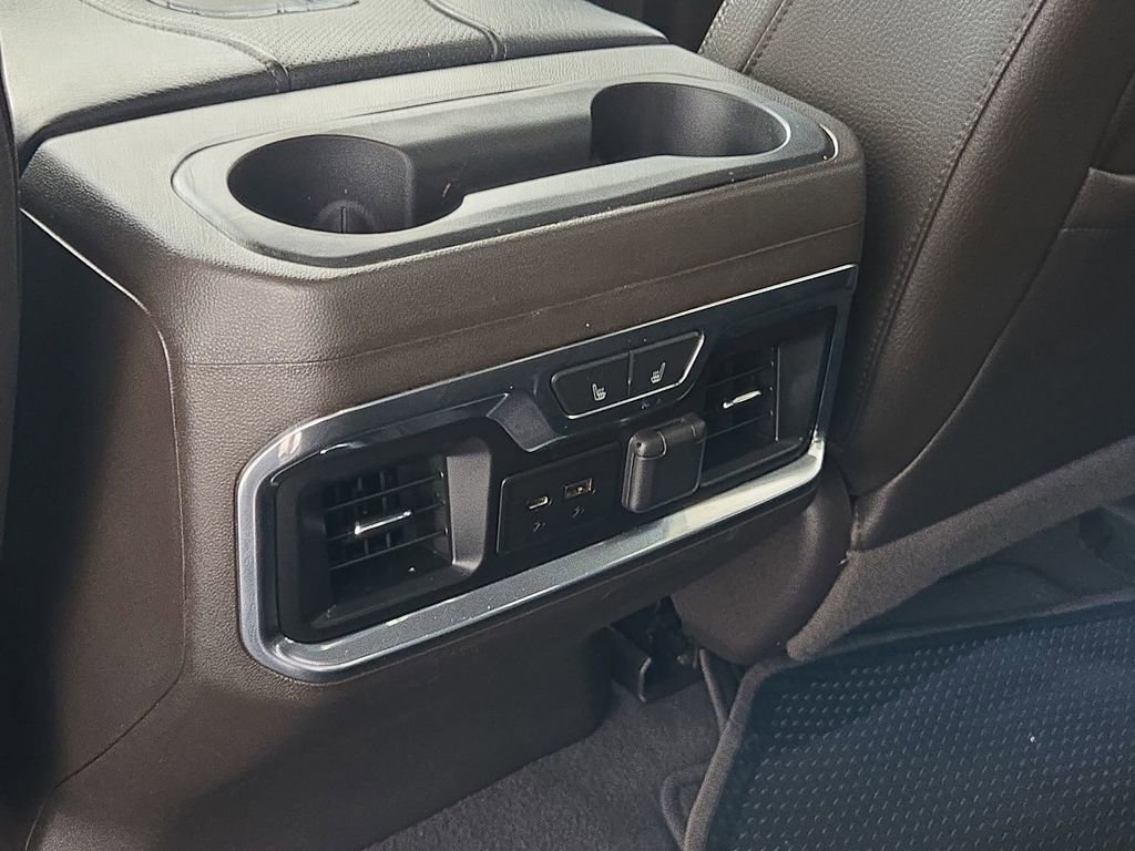 Used 2019 Black GMC Denali image 27