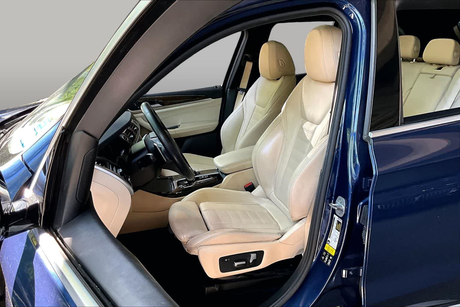 Used 2018 Phytonic Blue Metallic BMW xDrive30i image 7