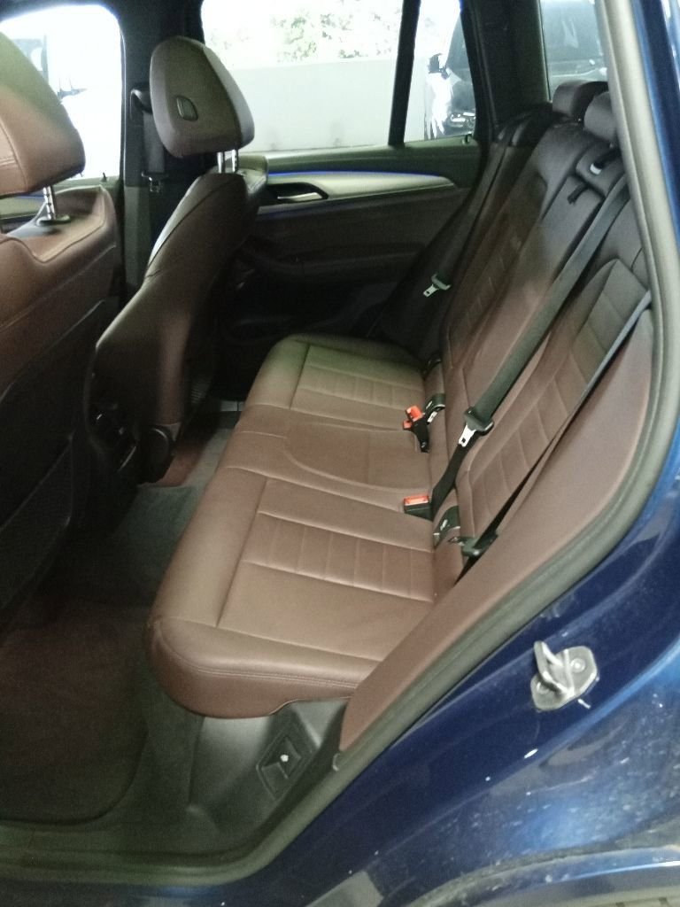 Used 2019 Phytonic Blue Metallic BMW xDrive30i image 10