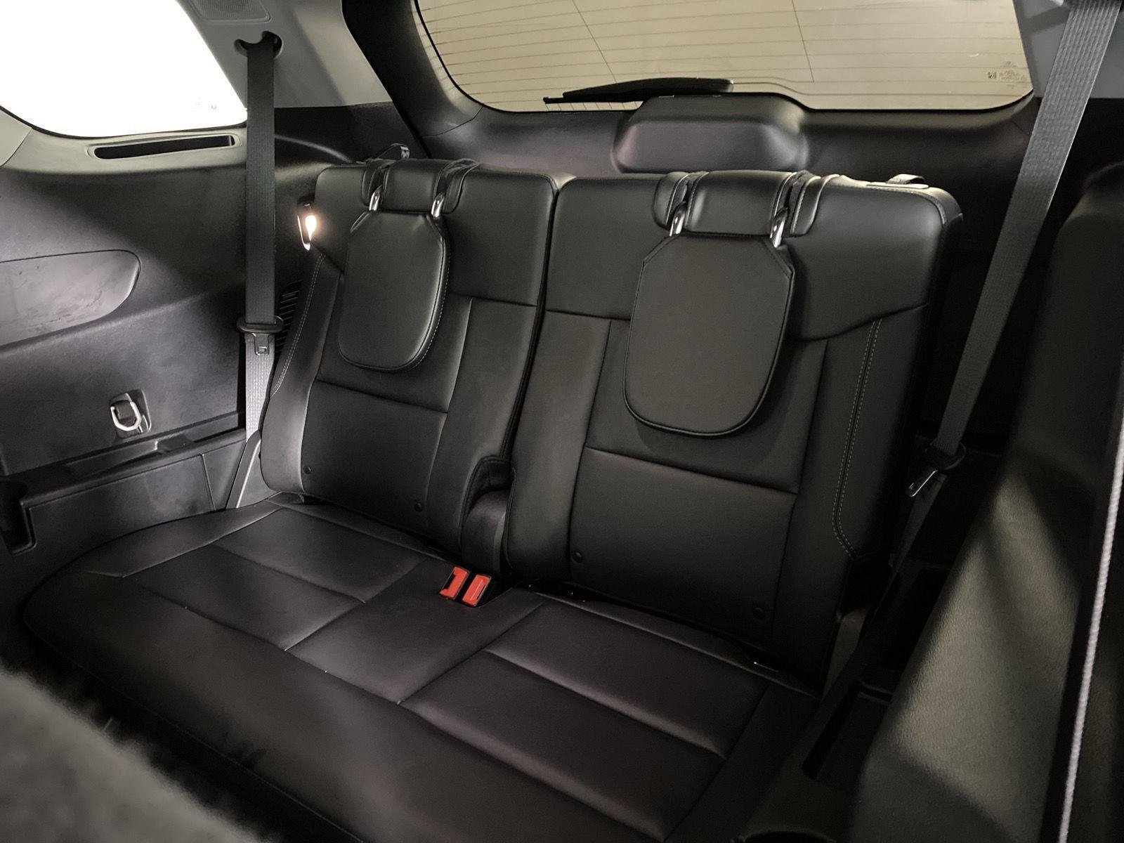 Used 2023 Agate Black Metallic Ford XLT image 44