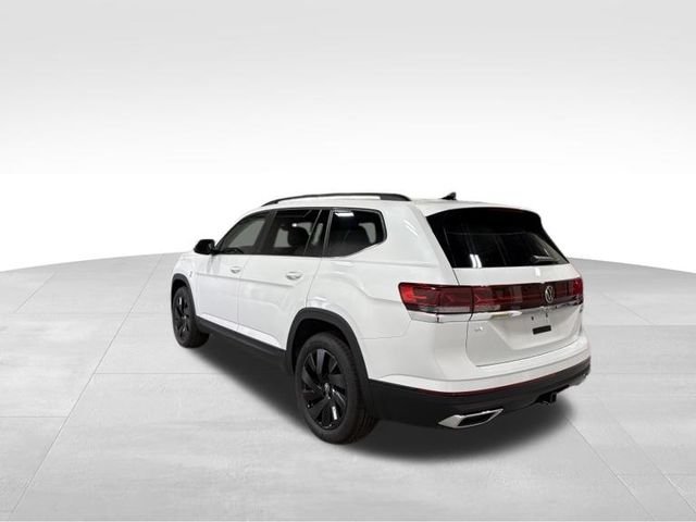 New 2026 White/off-white Volkswagen 2.0T SE w/Technology image 3