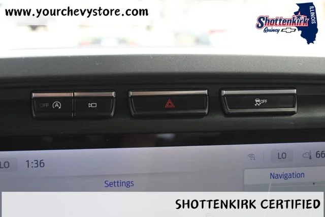 Used 2024 Gray Ford XLT image 27