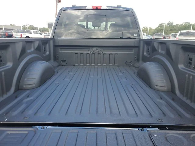 2026 Ford F-250 Super Duty XLT - Photo 6