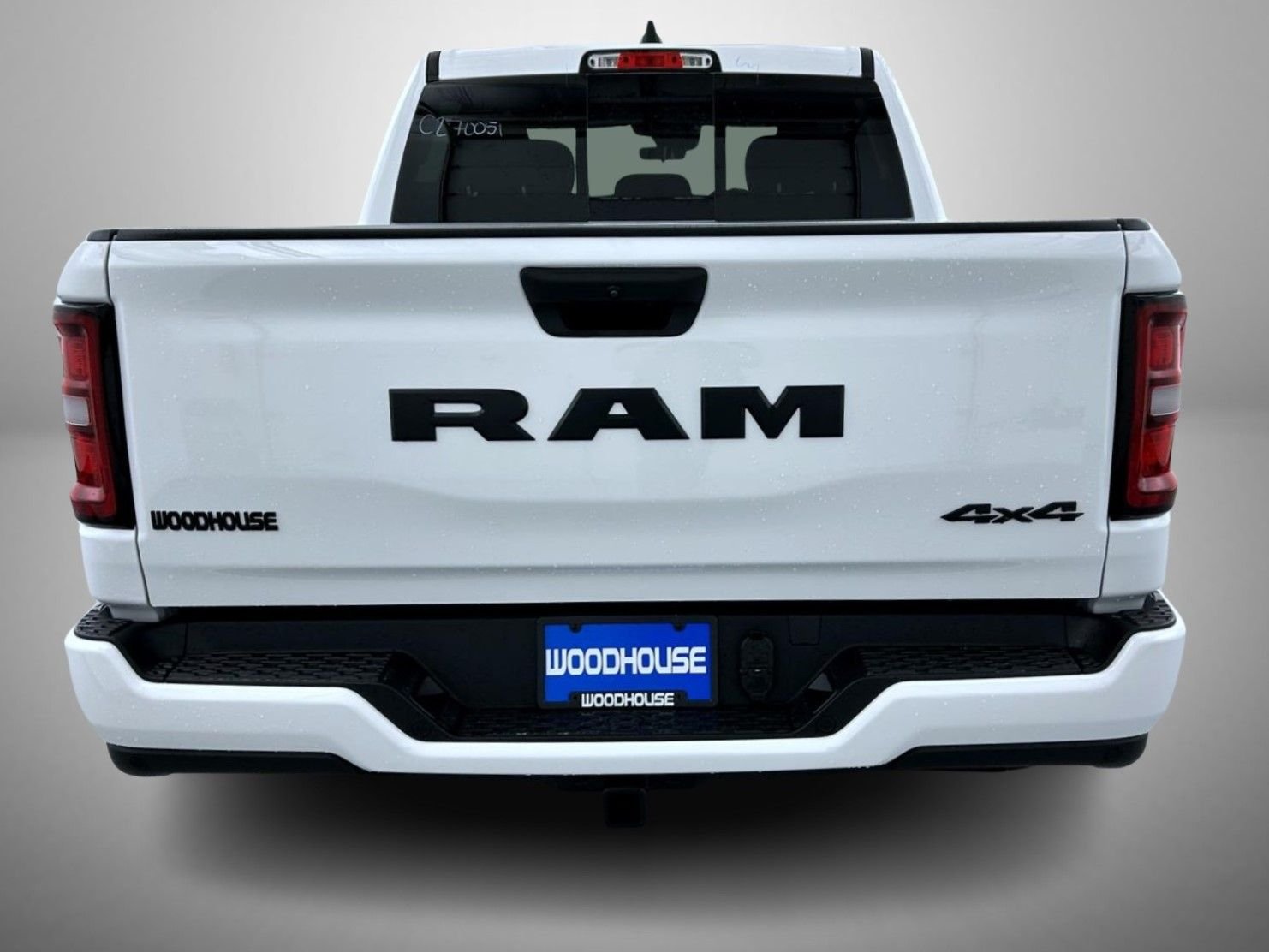 New 2027 Bright White Clear-Coat Exterior Paint RAM Express image 6