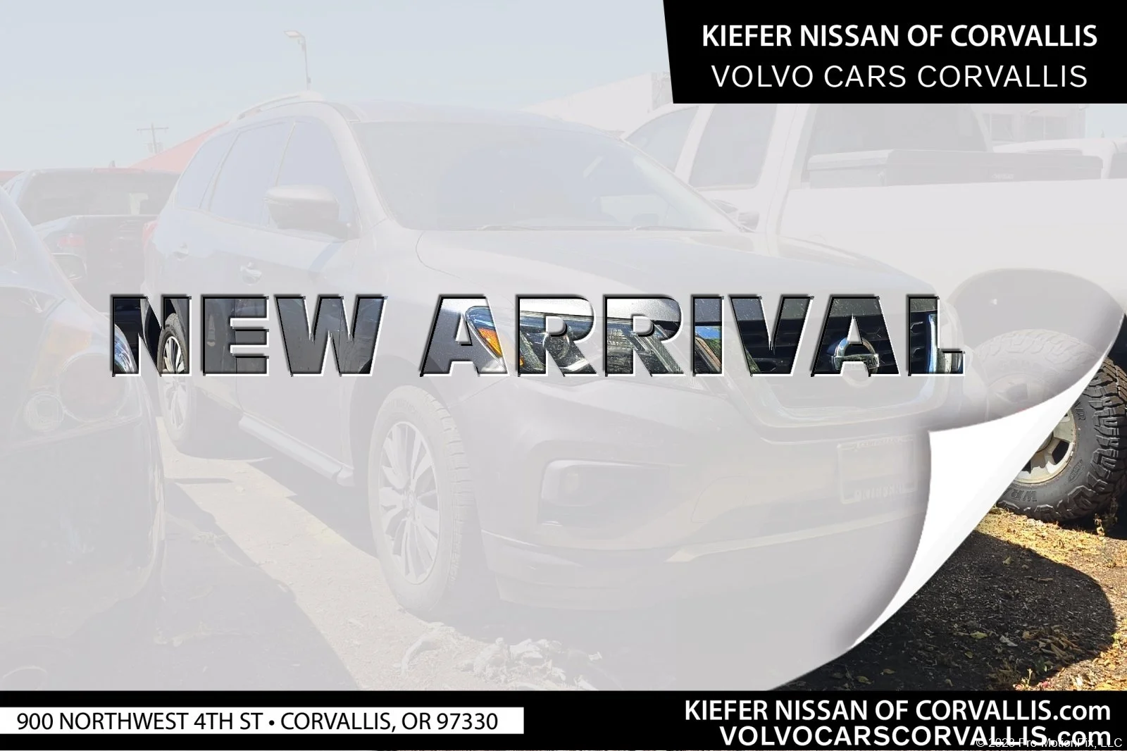 Used 2020 Gun Metallic Nissan SL image 1