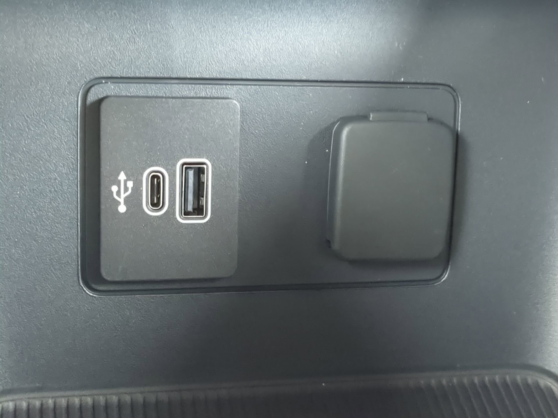 New 2026 Agate Black Metallic Ford ST-Line image 60