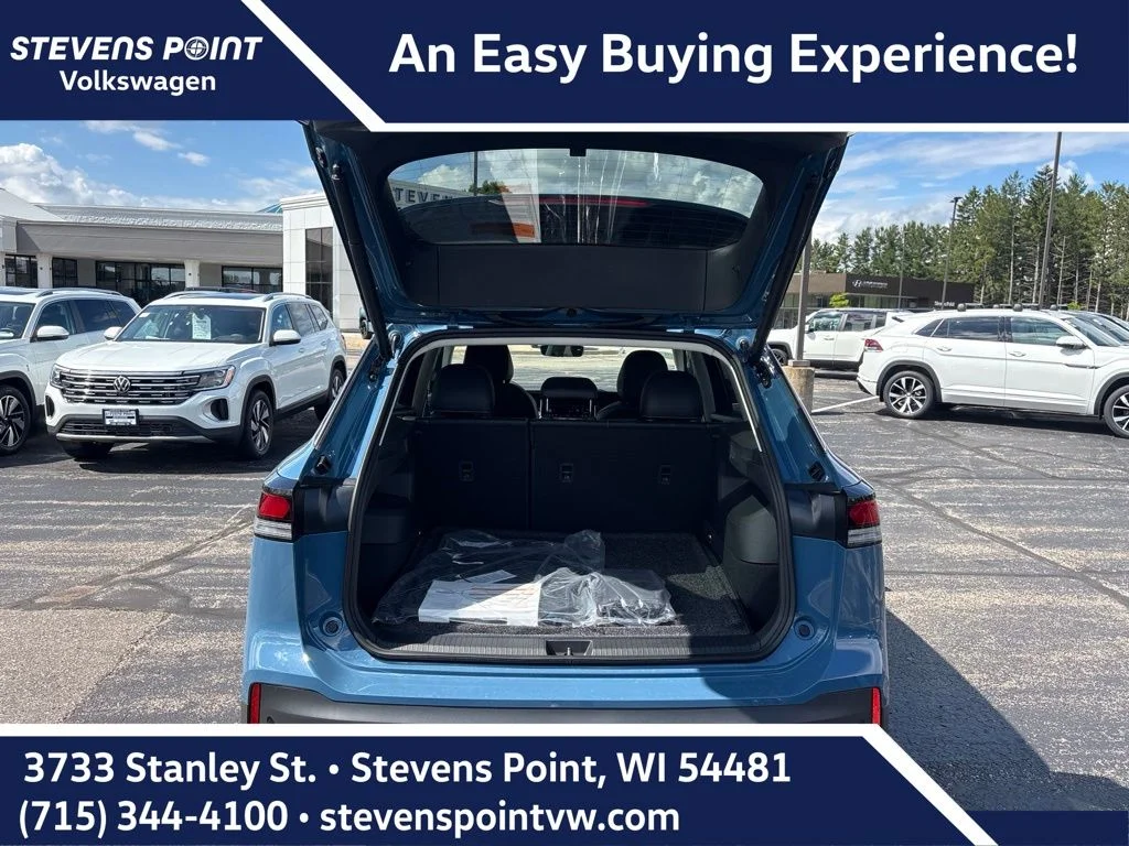 New 2026 Monterey Blue Pearl Volkswagen 2.0T SE image 25
